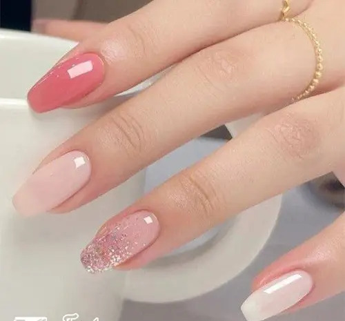 عکس مدل ناخن ساده و دخترانه