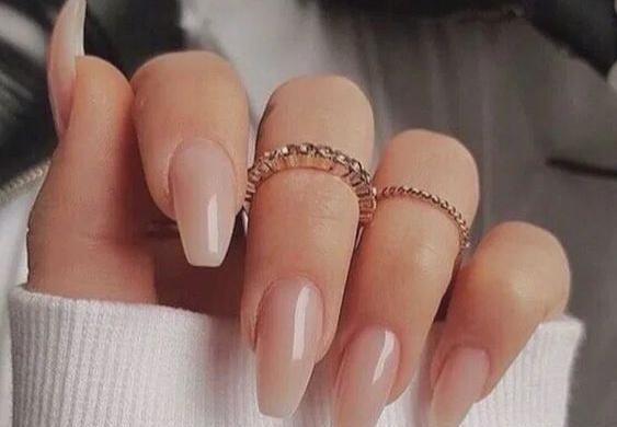 عکس مدل ناخن ساده و دخترانه