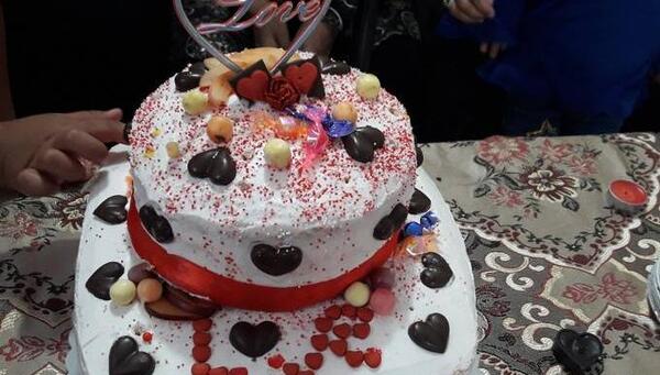 عکس کیک کرمی دو طبقه
