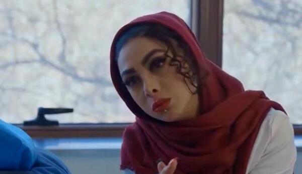 عکس آزاده صمدی با دخترش