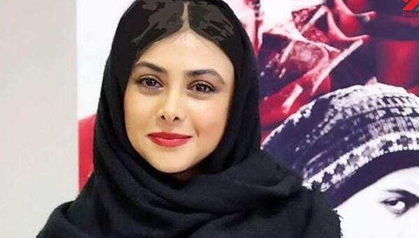 عکس آزاده صمدی با دخترش