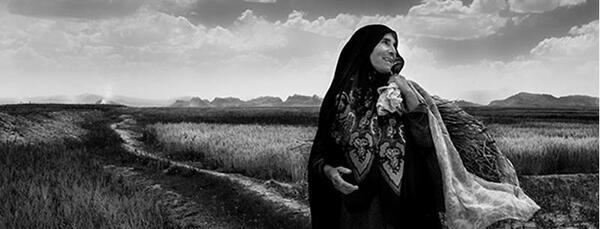 عکس سیاه سفید نشانه چیست