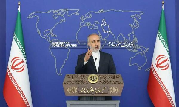 عکس نشریه فرانسوی توهین به پیامبر