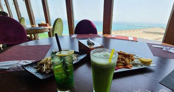 عکس رستوران شیشه ای کیش