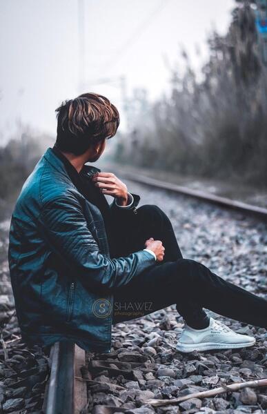 عکس پروفایل دختر خوشگل غمگین