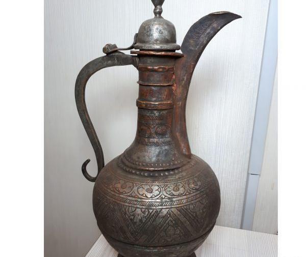 عکس خانه قدیمی مسی