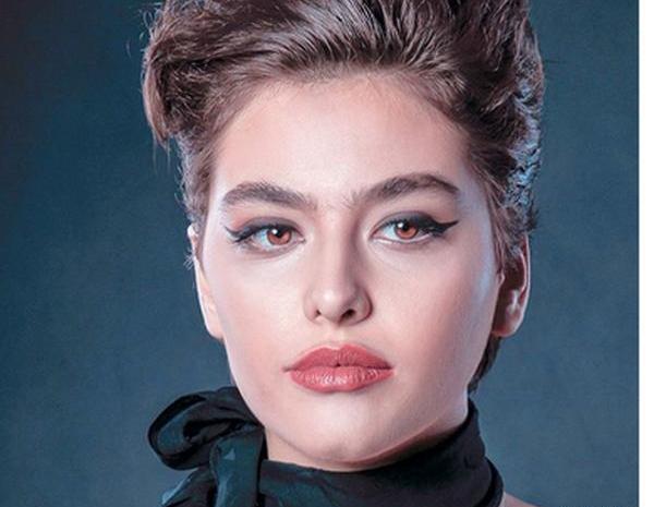 عکس جدید برهنه ریحانه پارسا در ترکیه