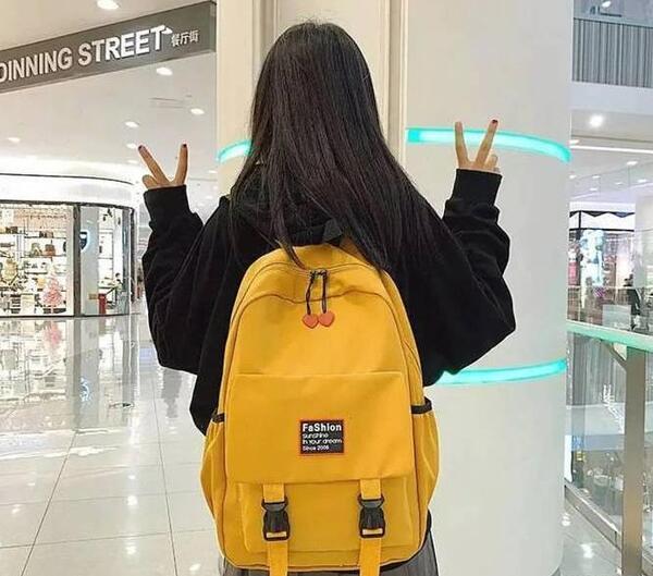 عکس کیف و کفش مدرسه دخترانه دبیرستانی