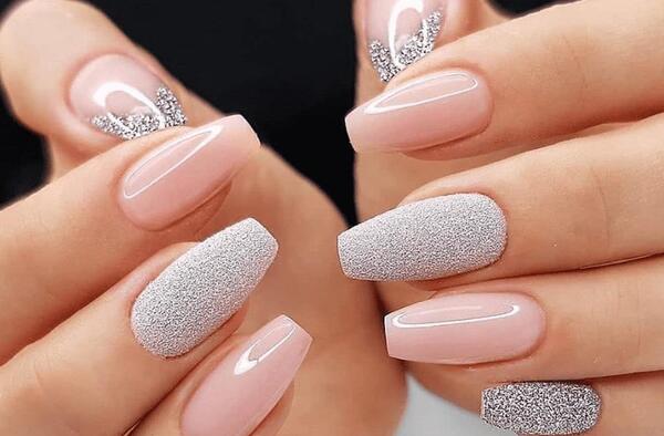 عکس مدل جدید ناخن هلویی