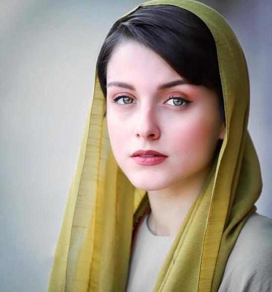عکس واقعی سارا گرجی در سریال جیران