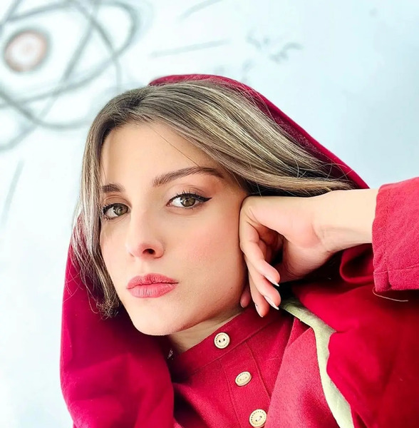 عکس واقعی سارا گرجی در سریال جیران