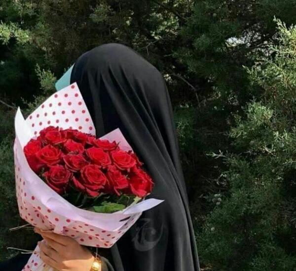 ژست عکس با حجاب برای پروفایل
