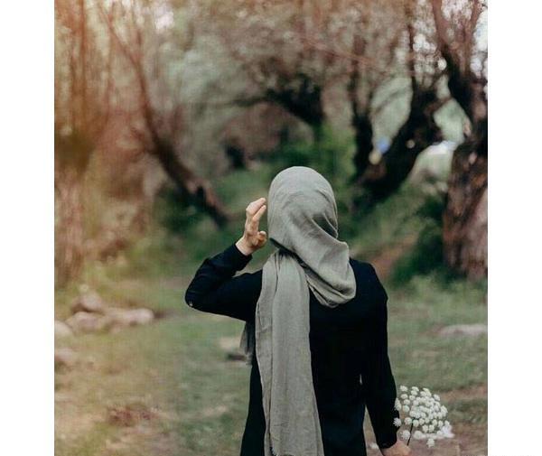 ژست عکس با حجاب برای پروفایل