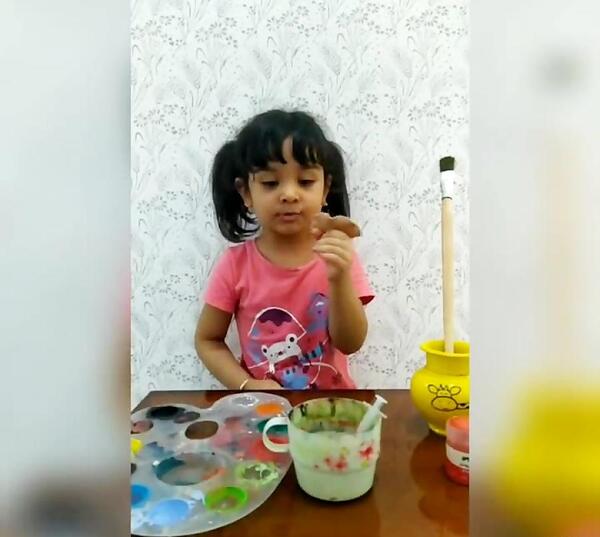 عکس طرح نقاشی روی قلک سفالی