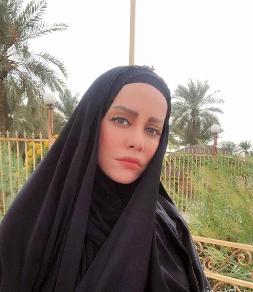 عکس پای الهام چرخنده