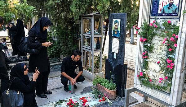 عکس قبر صیاد شیرازی
