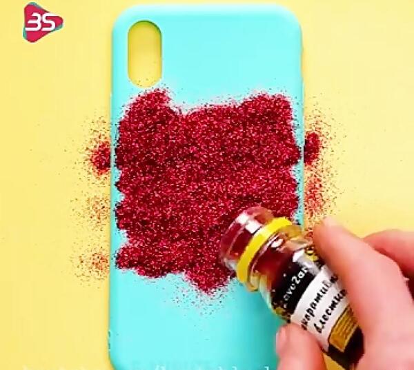 عکس ایده هایی برای تزیین قاب گوشی با اکلیل