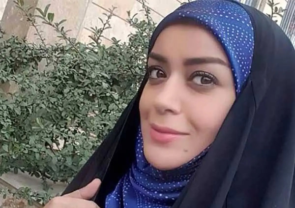 عکس عروسک الهام چرخنده