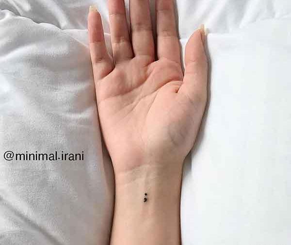 عکس تتو مینیمال رنگی