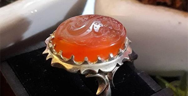 کشیدن عکس شهید سلیمانی در عصر جدید