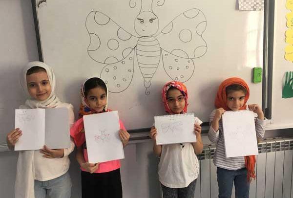 عکس نقاشی دختر مدرسه ای