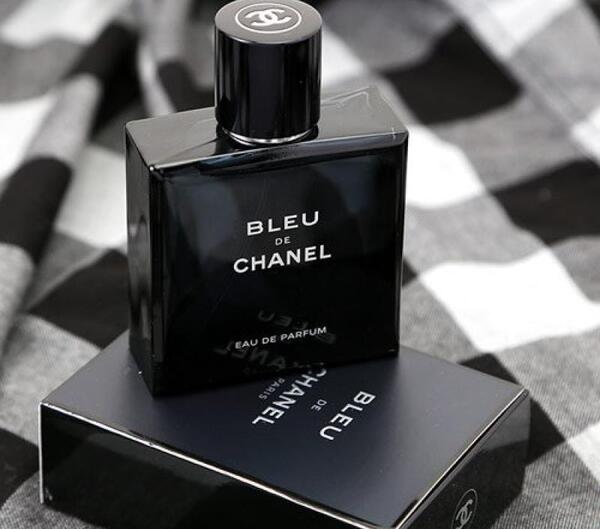 عکس عطر بلو شنل