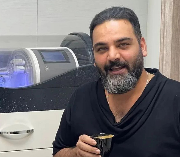 عکس های رنگ چشم احسان علیخانی