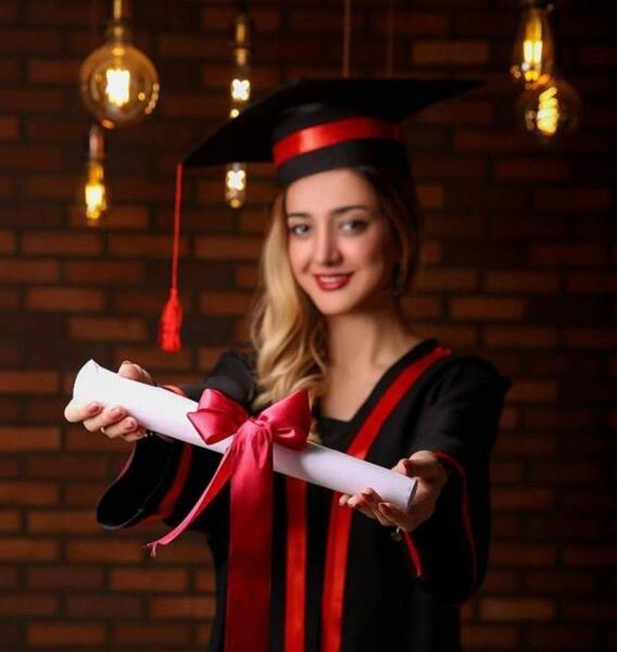 عکس فانتزی فارغ التحصیلی دخترانه