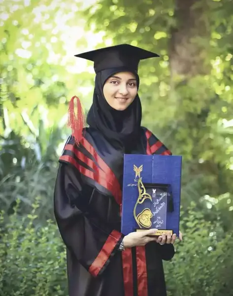 عکس فانتزی فارغ التحصیلی دخترانه