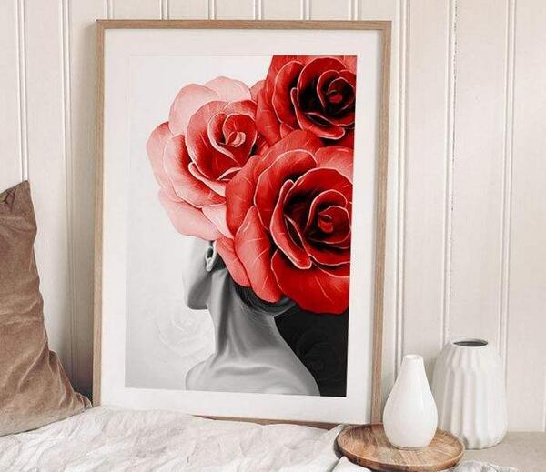 عکس نقاشی دخترانه گل رز