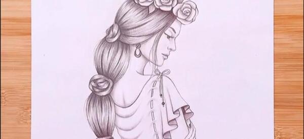 عکس نقاشی دخترانه گل رز