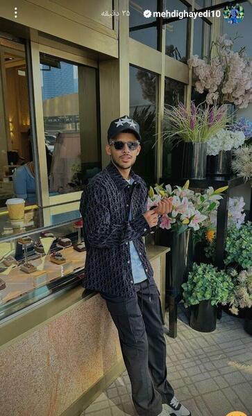 عکس فرهاد مجیدی با مهدی قائدی
