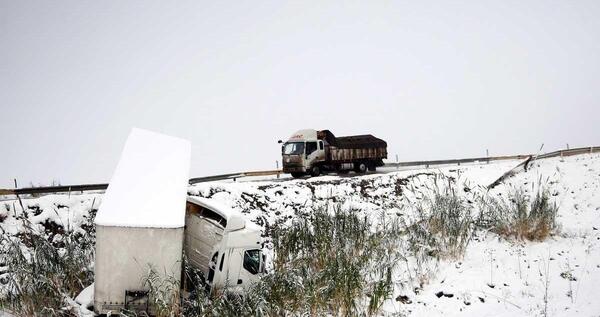 عکس برف گلستان