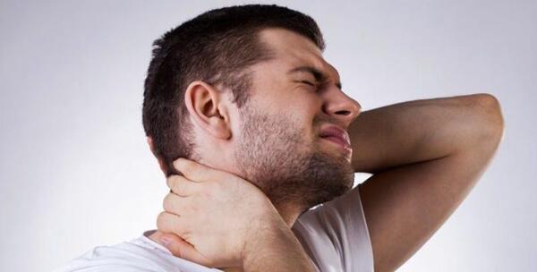 عکس ورزش گردن درد