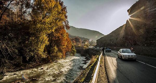 عکس پاییزی جاده شمال