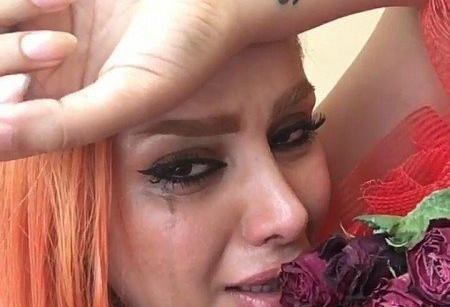 عکس خواننده زن در آهنگ جنتلمن ساسی مانکن