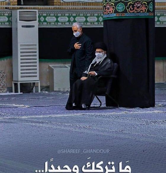 عکس رهبر کنار قبر حاج قاسم