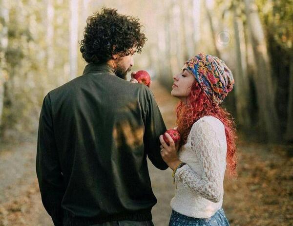 عکس های عاشقانه لبالب کارتونی