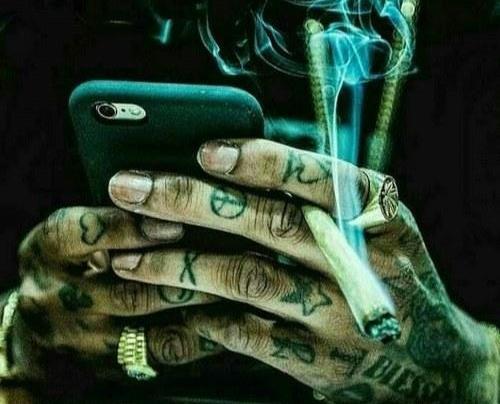 عکس سیگار پسرونه