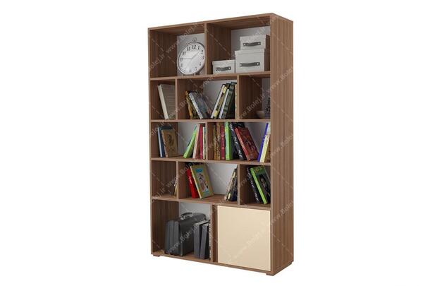 عکس کتابخانه ایستاده