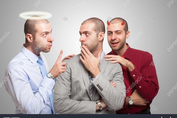 عکس گوش شیطانی