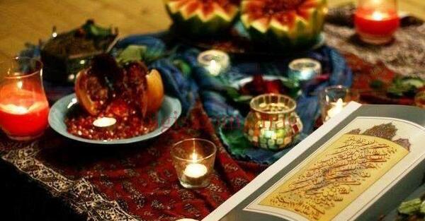 عکس های تزیین میز شب یلدا