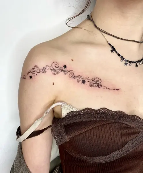 عکس تاتو روی ترقوه دخترانه