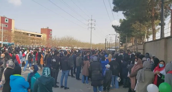 عکس ورزشگاه لبنان