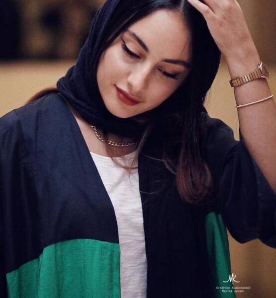 عکس دختر 19 ساله طبیعی