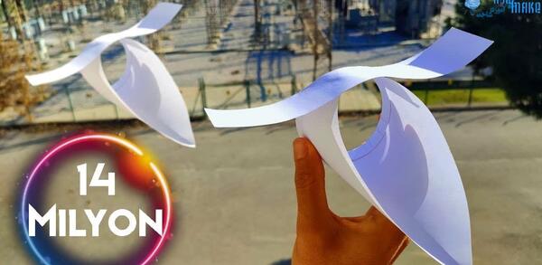 عکس هواپیمای کاغذی