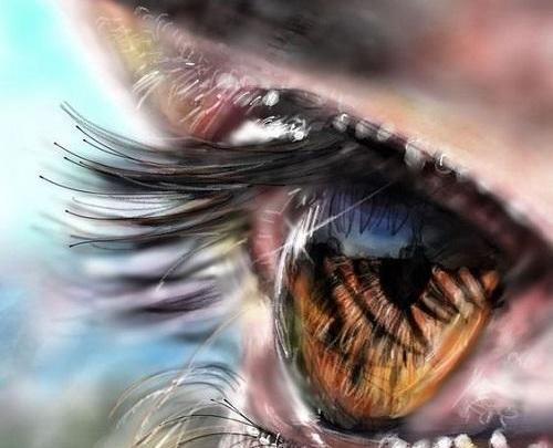 عکس چشم دختر قهوه ای