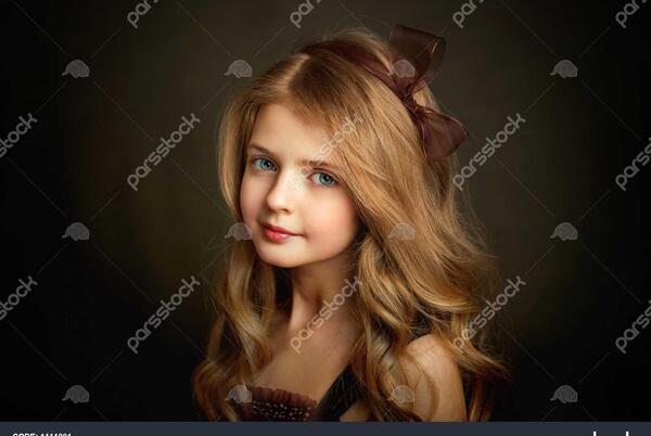 عکس چشم دختر قهوه ای