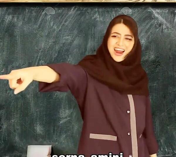 عکس پای سلنا امینی