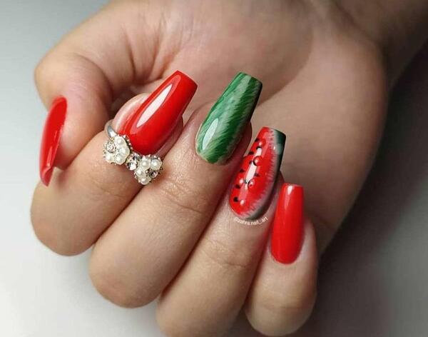 عکس طرح ناخن شب یلدا